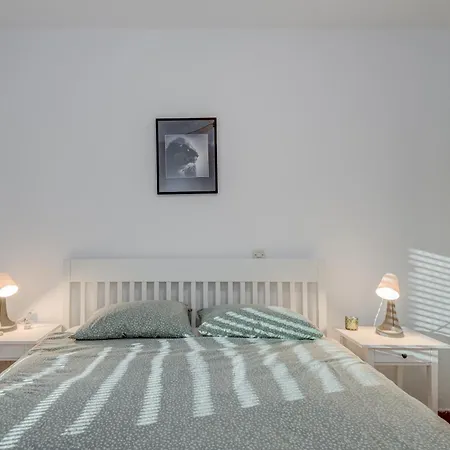 Bed & Breakfast Paradiso - Pakleni Islands Hvar 3*